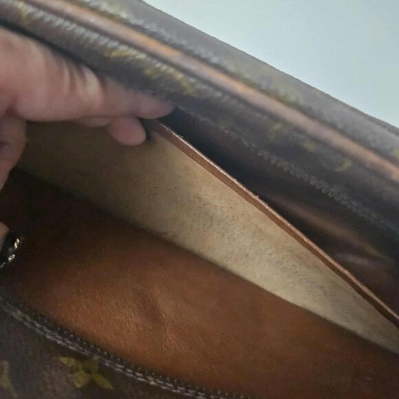 Louis Vuitton Nile Shoulder Bag Monogram - Picture 10 of 10